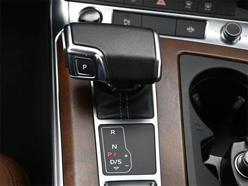 Used 2023 Audi A6 Premium Plus w/ Premium Plus Package image 26