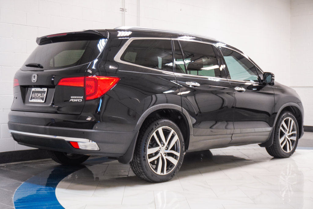 Used 2017 Honda Pilot Touring image 33