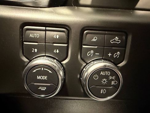 Used 2024 GMC Sierra 2500 Denali w/ Denali Reserve Package AWD/4WD image 41
