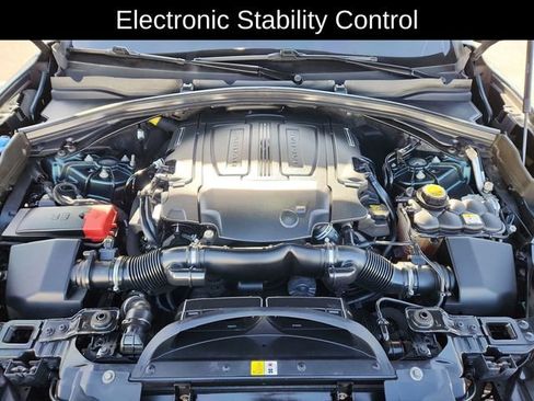 Used 2017 Jaguar F-PACE Prestige image 15