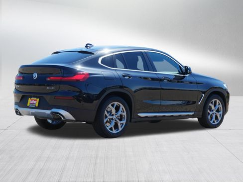 Used 2024 BMW X4 xDrive30i w/ Parking Assistance Package AWD/4WD image 7