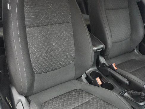 Used 2022 Kia Rio S FWD image 9