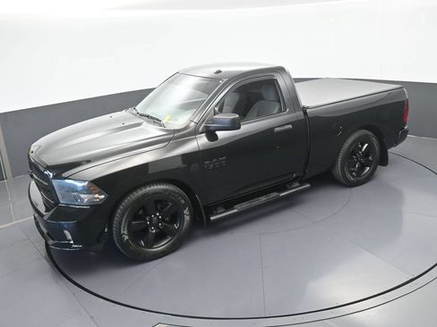 Used 2018 RAM 1500 Express w/ Black Ram 1500 Express Group RWD image 44