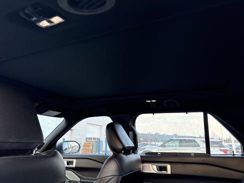 Used 2023 Ford Explorer ST w/ Equipment Group 401A image 11