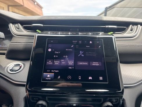 New 2025 Jeep Grand Cherokee Laredo image 16