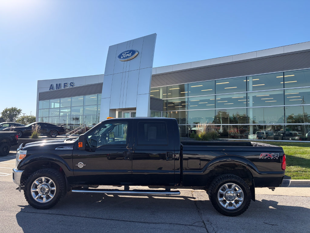 Used 2016 Ford F250 Lariat w/ Lariat Ultimate Package AWD/4WD image 3