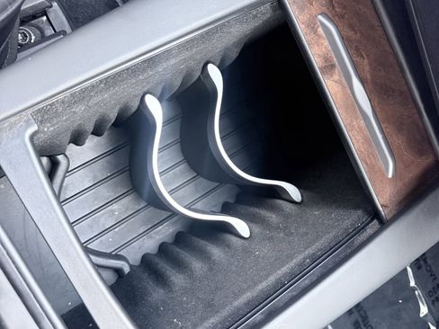 Used 2020 Tesla Model S Long Range image 79