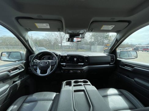Used 2025 GMC Sierra 1500 SLT image 14