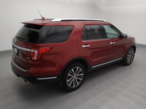 Used 2019 Ford Explorer Platinum image 10