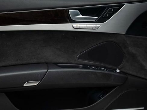 Used 2014 Audi A8 3.0T w/ Premium Package image 21