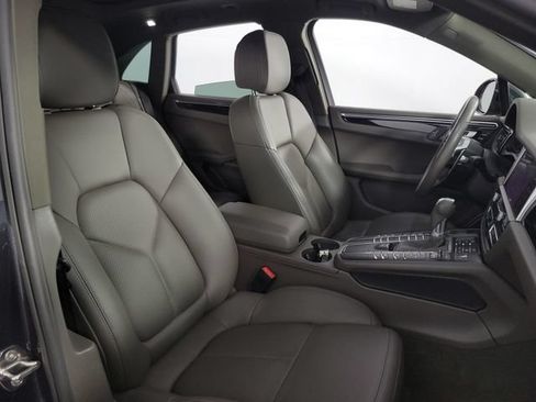 Used 2021 Porsche Macan AWD/4WD image 14