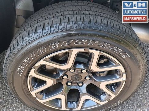 Used 2026 RAM 1500 Laramie w/ Sport Appearance Package AWD/4WD image 30