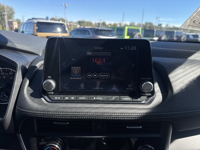 Used 2026 Nissan Rogue SV FWD image 18