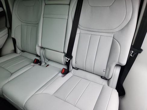 New 2025 Land Rover Range Rover Sport SE image 25