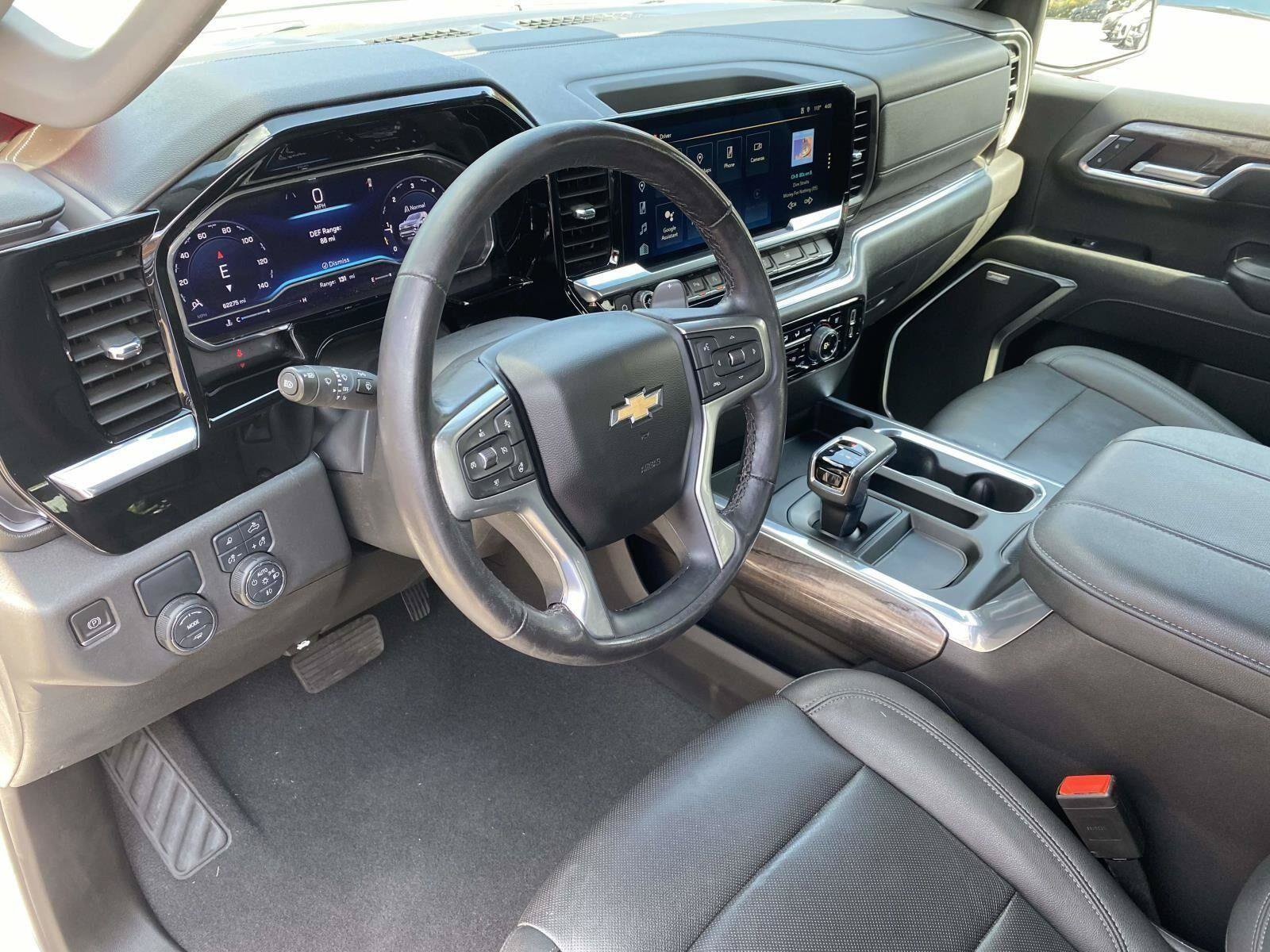 Used 2023 Chevrolet Silverado 1500 LTZ RWD image 8