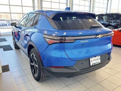 New 2026 Chevrolet Equinox EV LT image 36