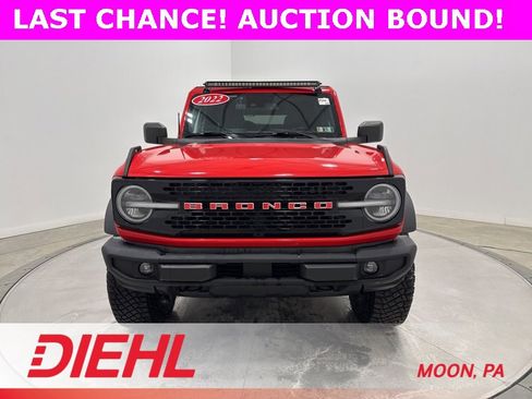 Used 2022 Ford Bronco Wildtrak image 2