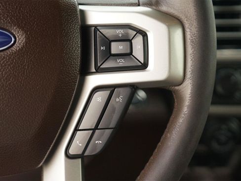 Used 2018 Ford F150 King Ranch w/ Equipment Group 601A Luxury AWD/4WD image 24