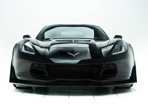 Used 2015 Chevrolet Corvette Z06 w/ 3LZ Preferred Equipment Group RWD image 6