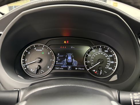 Certified 2024 INFINITI QX50 Luxe FWD image 19