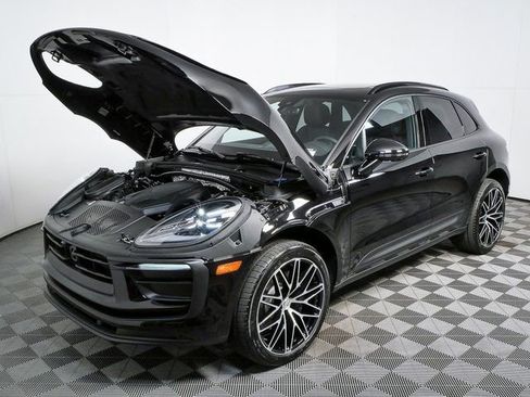 New 2026 Porsche Macan image 33