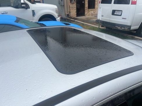 Used 2012 Mercedes-Benz C 250 Sedan image 6