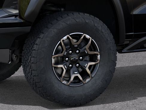 New 2026 Chevrolet Colorado ZR2 w/ Technology Package AWD/4WD image 33