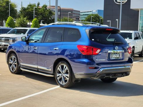 Used 2018 Nissan Pathfinder Platinum FWD image 5