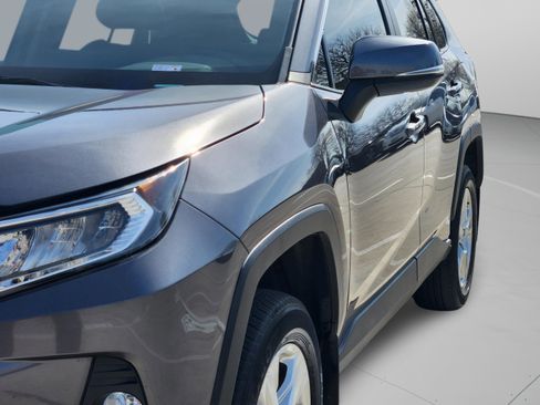 Used 2021 Toyota RAV4 XLE image 34