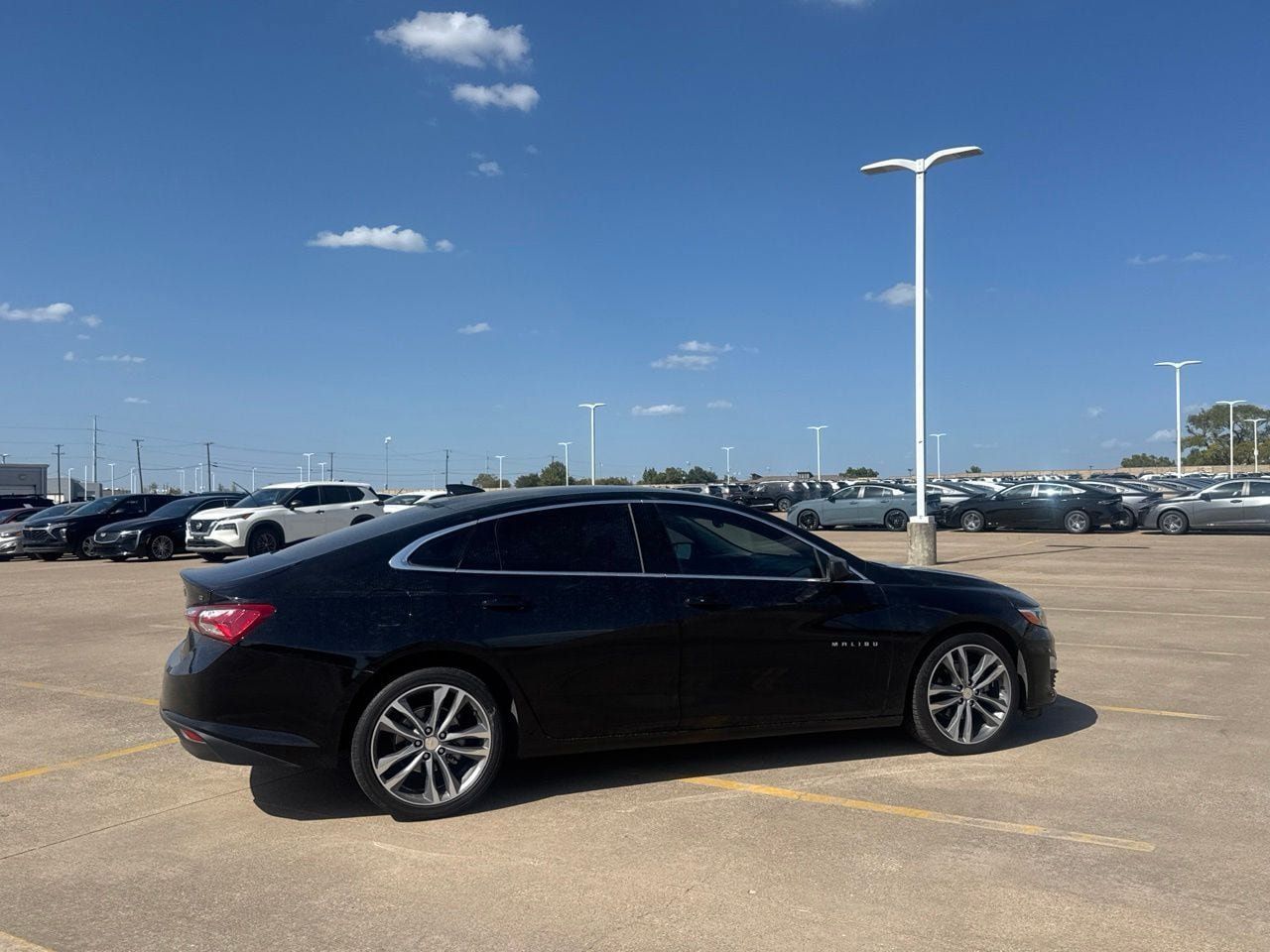 Used 2023 Chevrolet Malibu LT FWD image 22