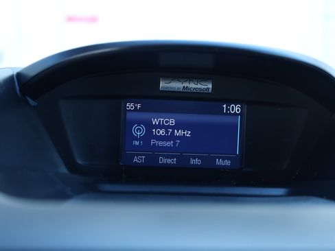 Used 2015 Ford Escape SE image 9