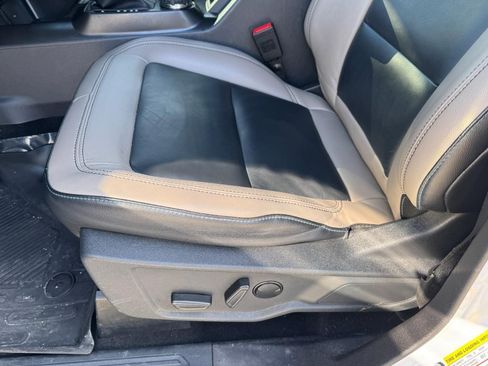 Used 2023 Ford Bronco Wildtrak image 15