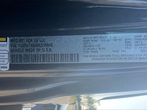 New 2025 Jeep Gladiator Sport w/ Premium Package image 13