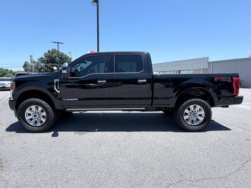 Used 2017 Ford F250 Platinum w/ Platinum Ultimate Package AWD/4WD image 5