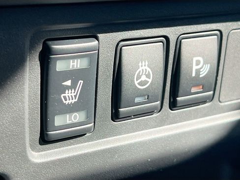 New 2026 Nissan Frontier SV image 20