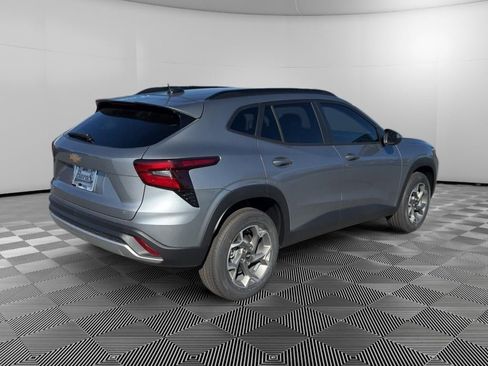 New 2026 Chevrolet Trax LT w/ Driver Confidence Package image 7