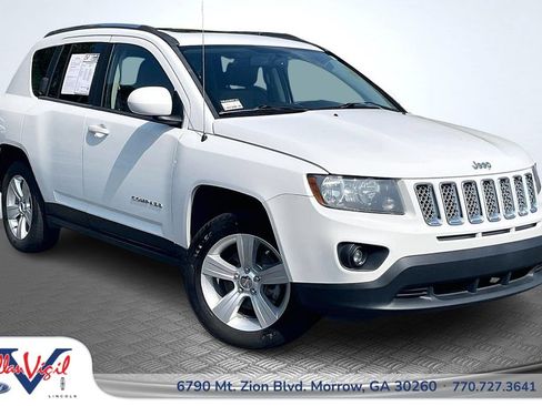 Used 2014 Jeep Compass Latitude w/ Sun/Sound Group FWD image 1