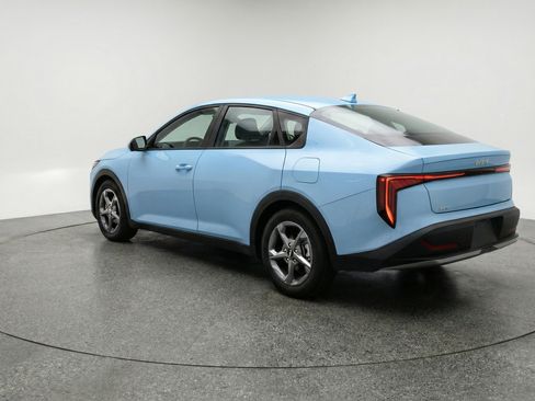 Used 2025 Kia K4 FWD image 6