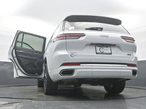 Used 2024 Jeep Grand Cherokee L Overland w/ Advanced Protech Group III AWD/4WD image 60