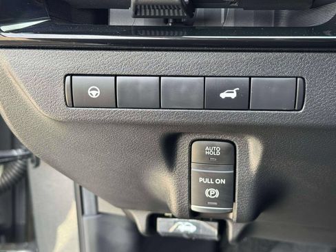 Certified 2025 Nissan Murano SV AWD/4WD image 18
