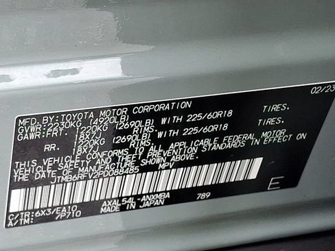 Certified 2023 Toyota RAV4 XLE Premium AWD/4WD image 27