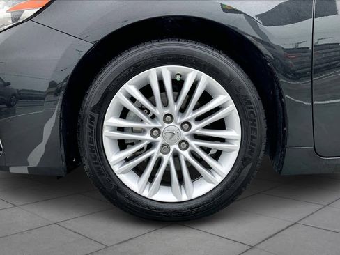 Used 2018 Lexus ES 350 w/ Accessory Package 2 image 11