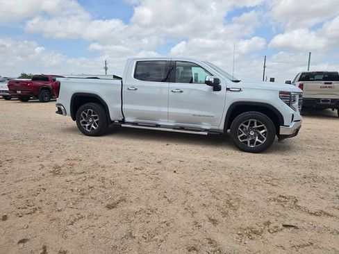 New 2026 GMC Sierra 1500 SLT AWD/4WD image 4