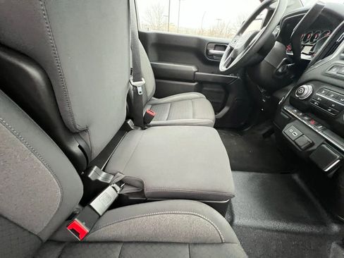 Used 2025 GMC Sierra 1500 Pro w/ Pro Value Package AWD/4WD image 24