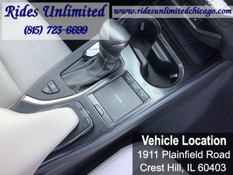 Used 2019 Lexus UX 250h w/ Premium Package AWD/4WD image 35