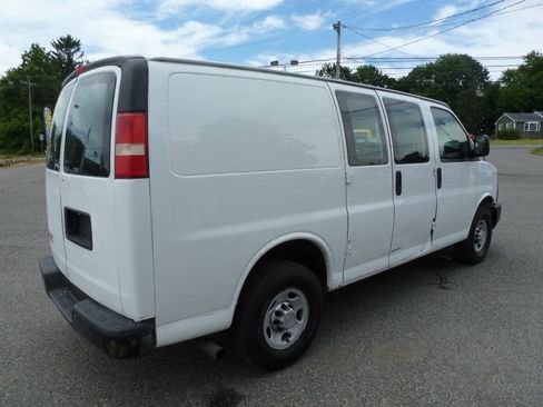 Used 2013 Chevrolet Express 2500 RWD image 5