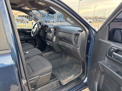 Used 2022 Chevrolet Silverado 1500 Custom image 13