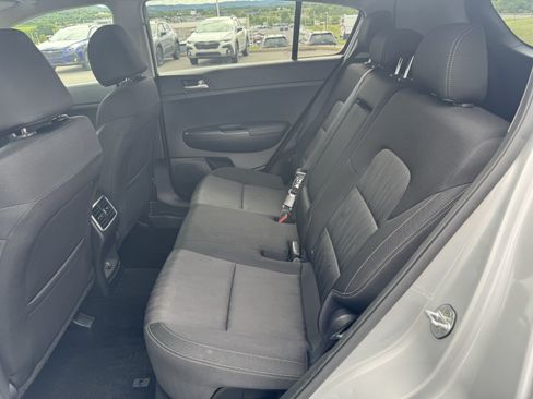 Used 2019 Kia Sportage LX AWD/4WD image 13