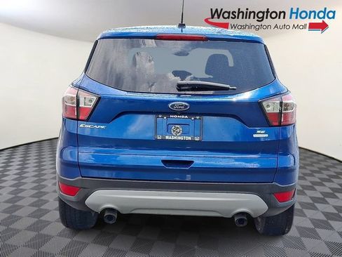 Used 2017 Ford Escape SE FWD image 5