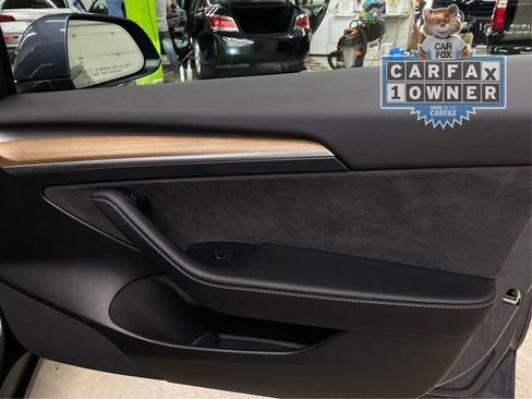 Used 2022 Tesla Model 3 Long Range AWD/4WD image 27